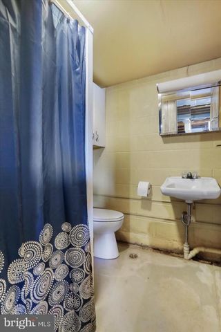 255 W MARATHON PL, Romney, WV 26757