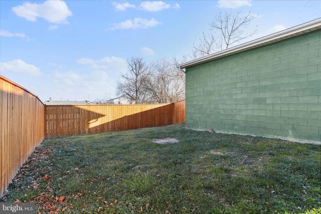 255 W MARATHON PL, Romney, WV 26757