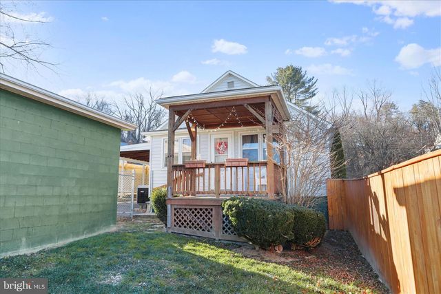 255 W MARATHON PL, Romney, WV 26757