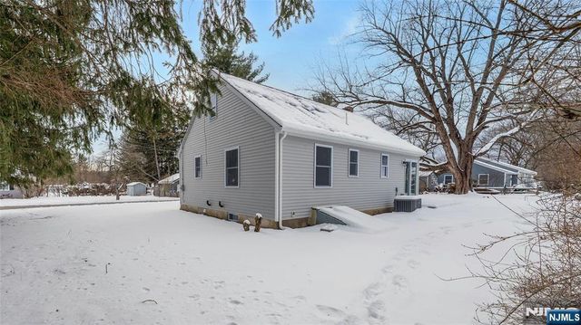 116 Sunset Boulevard, Newton, NJ 07860