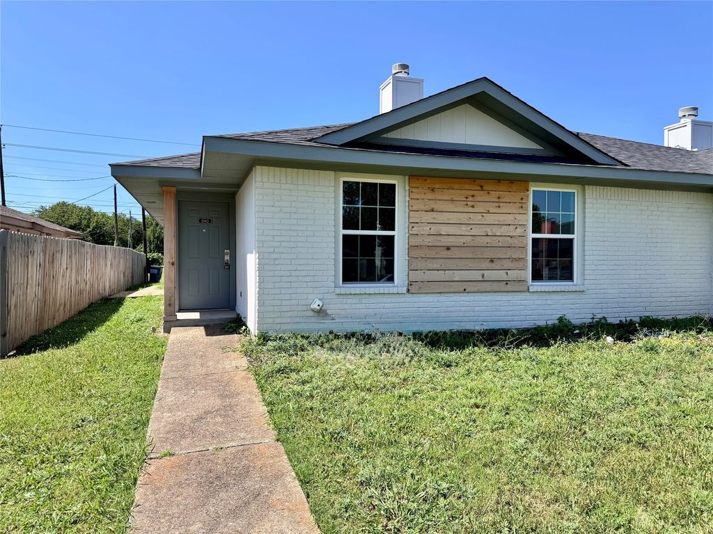 840 Potomac Drive, Lancaster, TX 75134