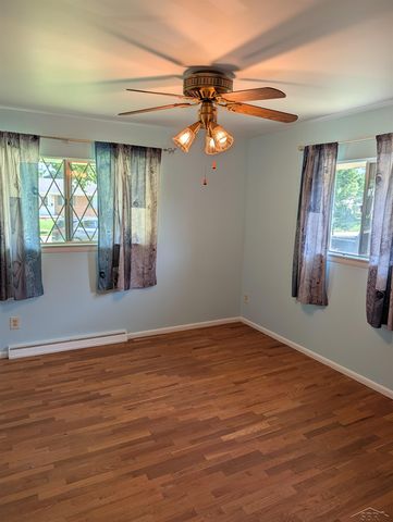 3323 Peale Drive, Saginaw, MI 48602