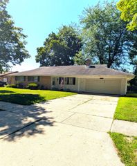 3323 Peale Drive, Saginaw, MI 48602