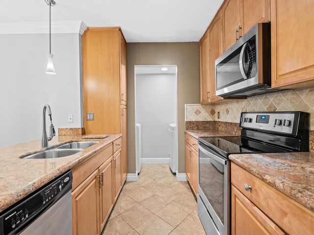 3344 NW 103rd Avenue, Sunrise, FL 33351