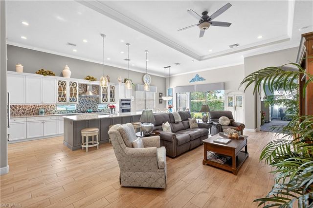 23268 Sanabria LOOP, Bonita Springs, FL 34135