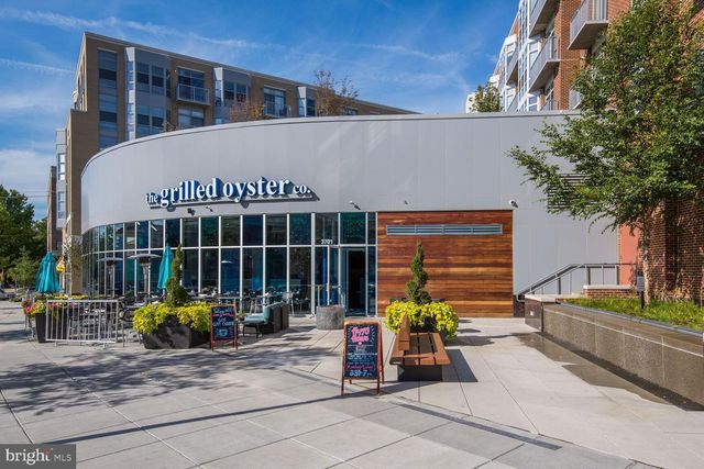4383 WESTOVER PL NW, Washington, DC 20016