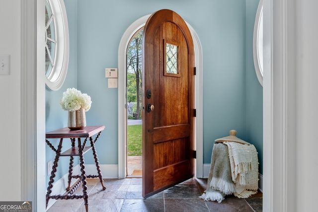 3146 Peachtree Drive NE, Atlanta, GA 30305