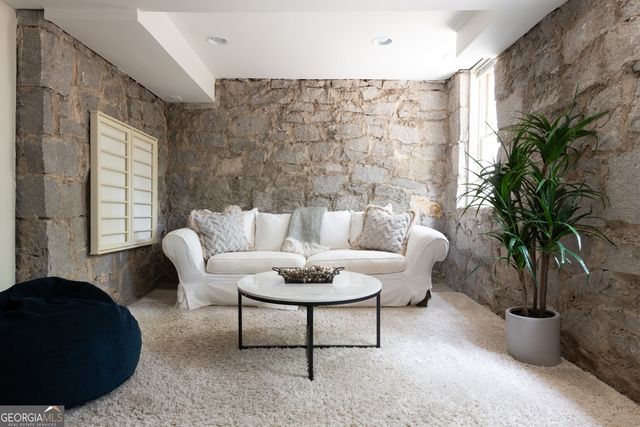 3146 Peachtree Drive NE, Atlanta, GA 30305