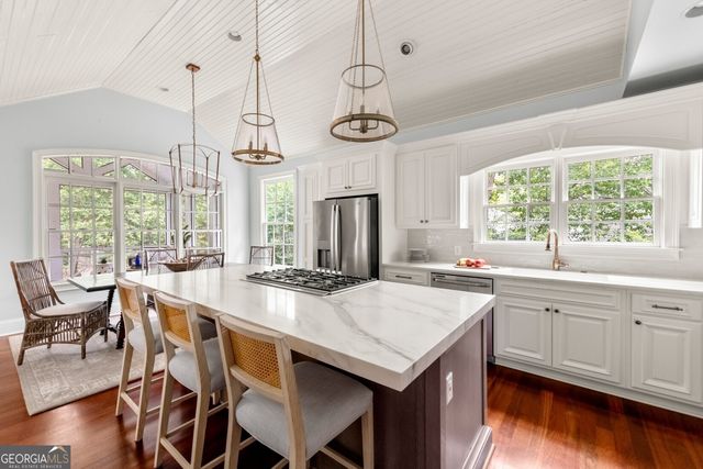 3146 Peachtree Drive NE, Atlanta, GA 30305