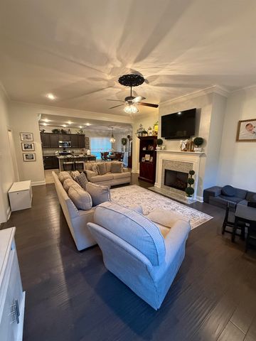 149 Magnolia Bluff Ct, Gray, LA 70359