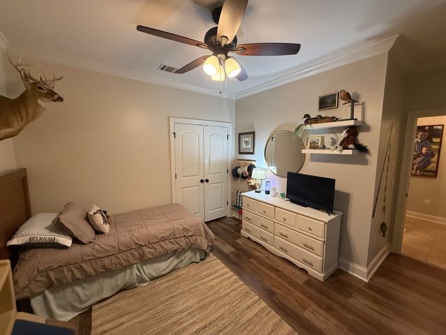 149 Magnolia Bluff Ct, Gray, LA 70359