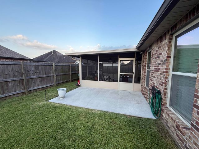 149 Magnolia Bluff Ct, Gray, LA 70359