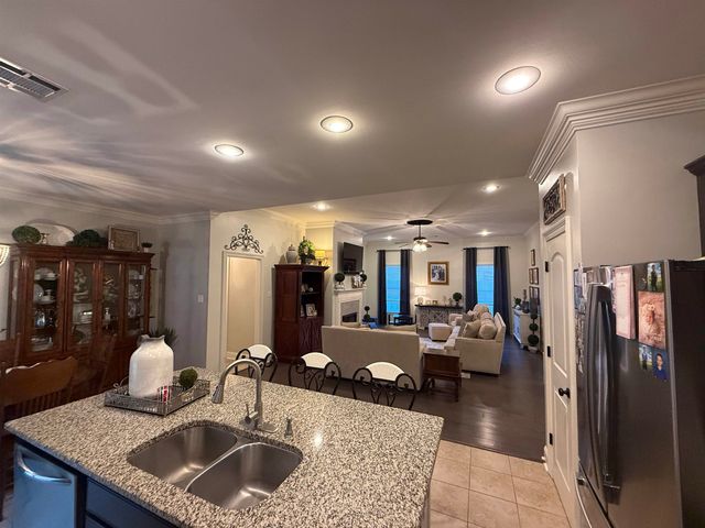 149 Magnolia Bluff Ct, Gray, LA 70359