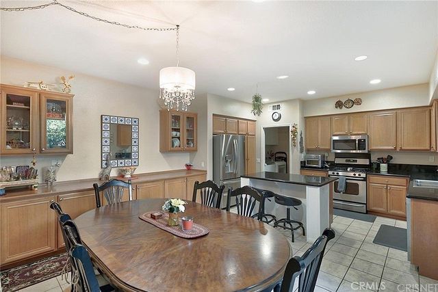 24032 Cottage Circle Drive, Valencia, CA 91354