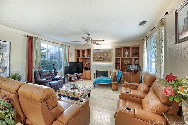 24032 Cottage Circle Drive, Valencia, CA 91354