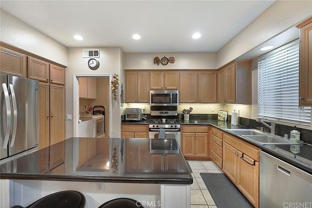 24032 Cottage Circle Drive, Valencia, CA 91354