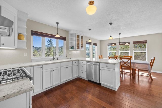 18450 Sugar Loaf Rd, Jackson, CA 95642