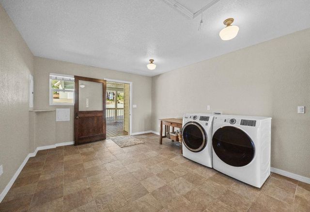 18450 Sugar Loaf Rd, Jackson, CA 95642