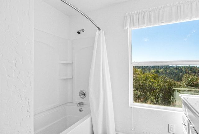 18450 Sugar Loaf Rd, Jackson, CA 95642