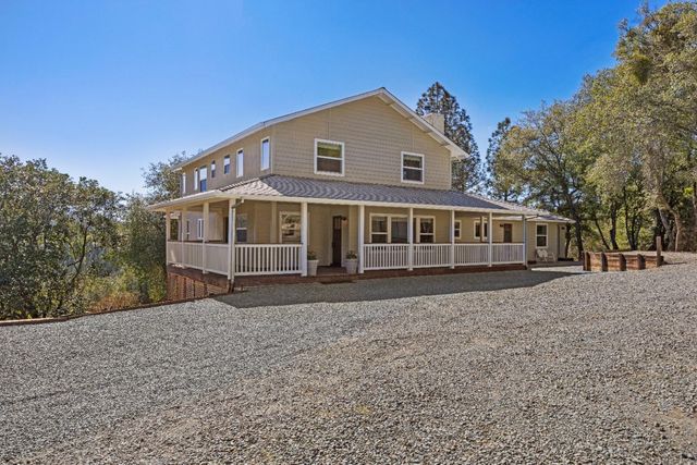 18450 Sugar Loaf Rd, Jackson, CA 95642
