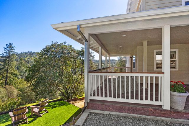 18450 Sugar Loaf Rd, Jackson, CA 95642