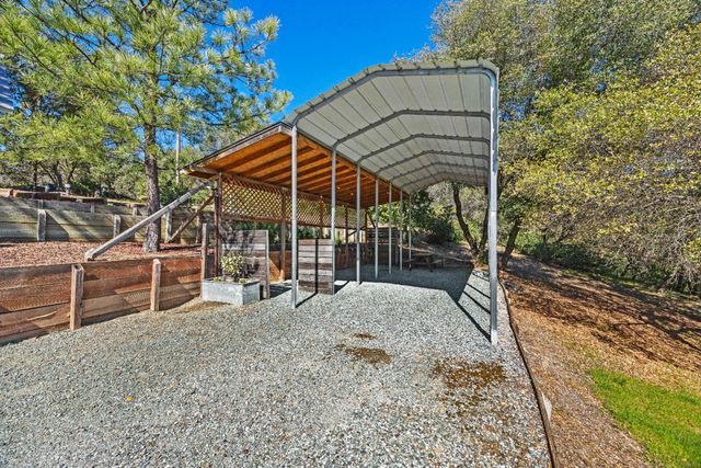 18450 Sugar Loaf Rd, Jackson, CA 95642