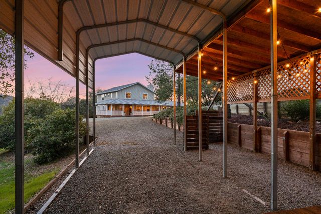 18450 Sugar Loaf Rd, Jackson, CA 95642