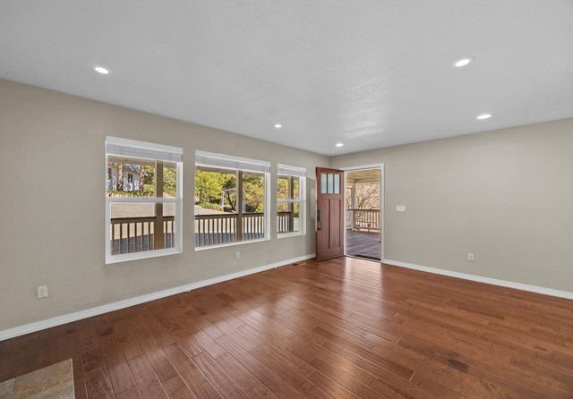 18450 Sugar Loaf Rd, Jackson, CA 95642