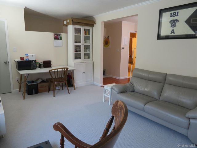 129 Bailey Court 129, Middle Island, NY 11953