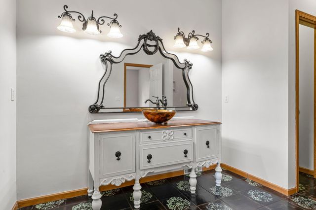 1656 Oakbrooke Way, Eagan, MN 55122