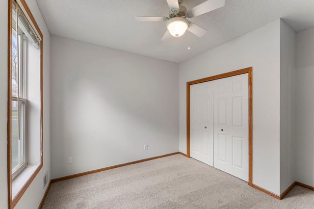 1656 Oakbrooke Way, Eagan, MN 55122