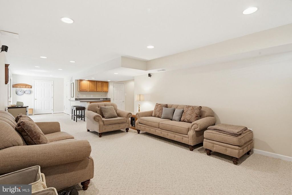 Image 39 of property listing at 3905 ABERDEEN WAY, Frederick, MD 21704