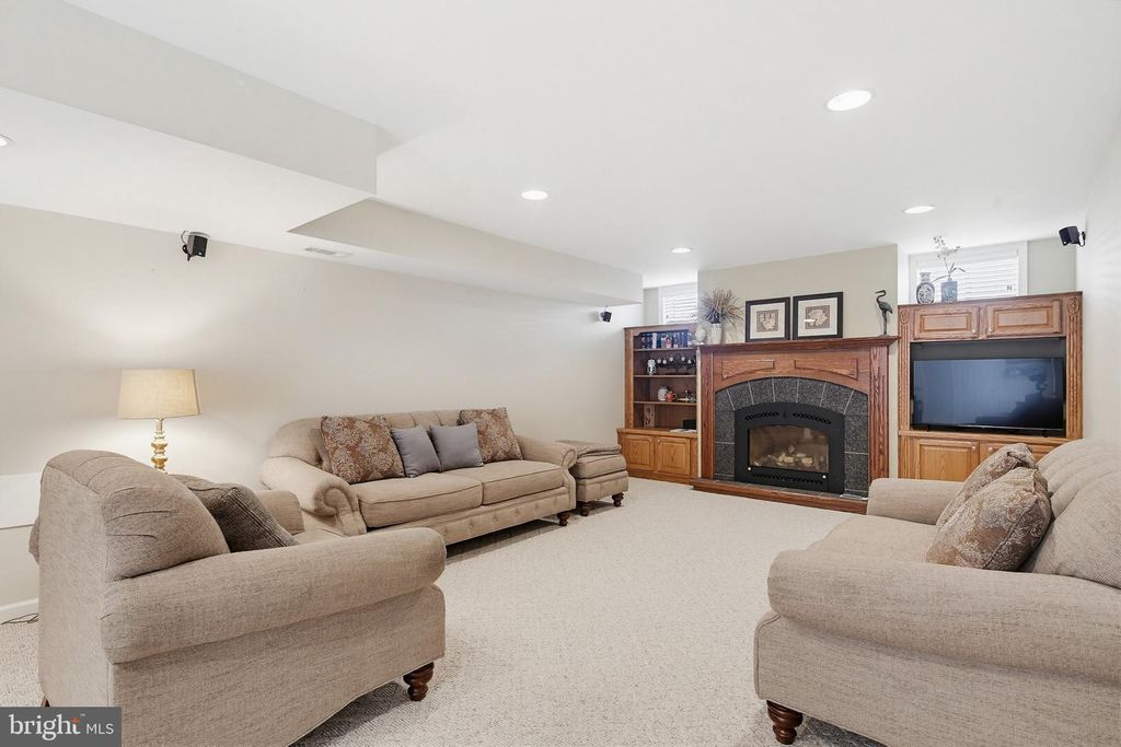 Image 40 of property listing at 3905 ABERDEEN WAY, Frederick, MD 21704