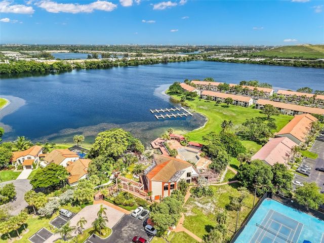 409 Republic Court 409, Deerfield Beach, FL 33442