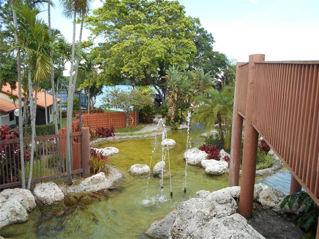 409 Republic Court 409, Deerfield Beach, FL 33442