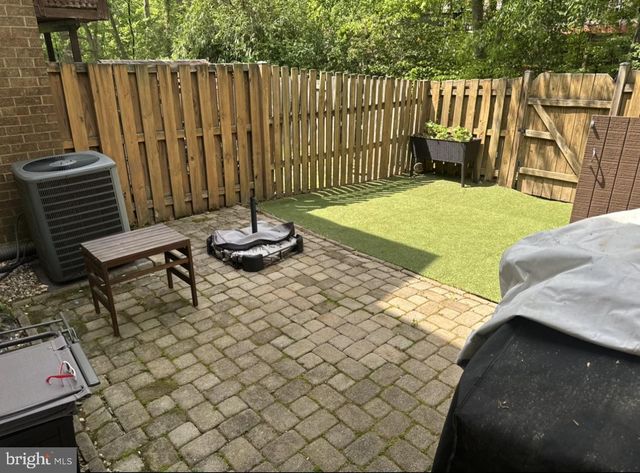 12098 WINONA DR, Woodbridge, VA 22192