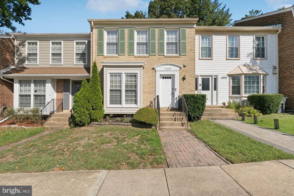 12098 WINONA DR, Woodbridge, VA 22192