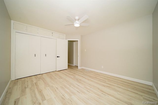 19041 Bungalow Drive, Lathrup Village, MI 48076