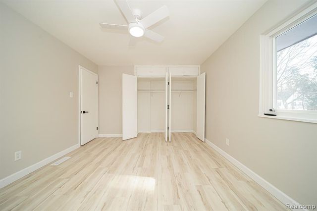 19041 Bungalow Drive, Lathrup Village, MI 48076