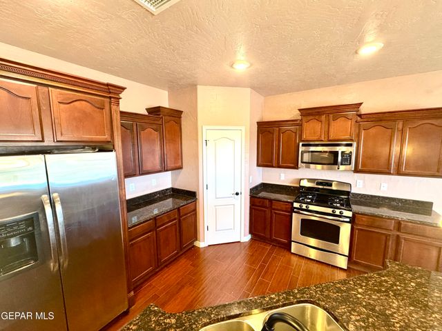 5429 PEDRO LUCERO Drive, El Paso, TX 79934