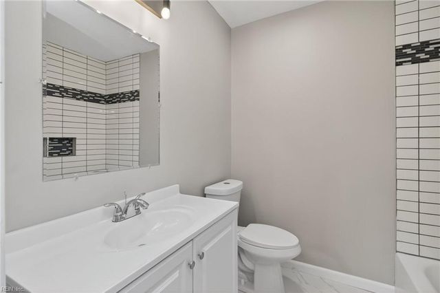 913 Long Ridge RD, Chesapeake, VA 23322