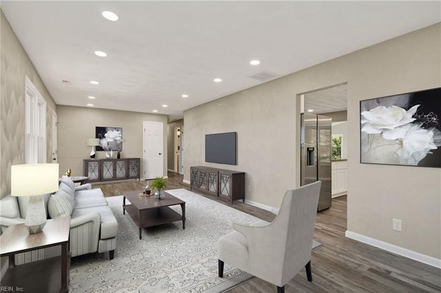 913 Long Ridge RD, Chesapeake, VA 23322