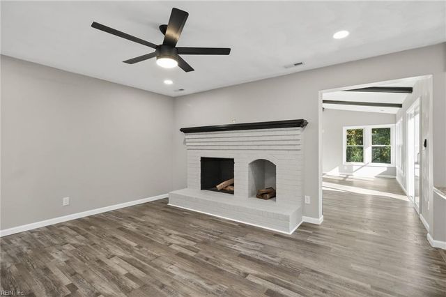 913 Long Ridge RD, Chesapeake, VA 23322