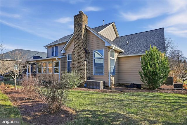 806 MAHONE DR, Winchester, VA 22601