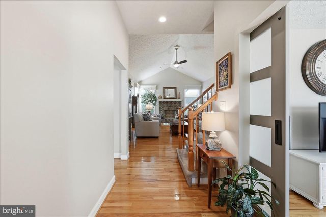 806 MAHONE DR, Winchester, VA 22601