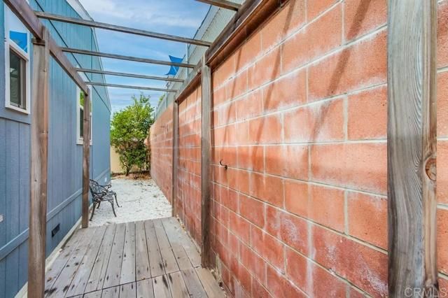 120 Brookside Lane, Oceanside, CA 92056