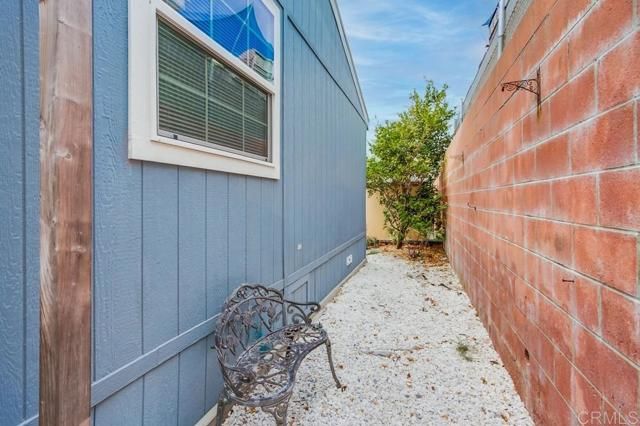 120 Brookside Lane, Oceanside, CA 92056