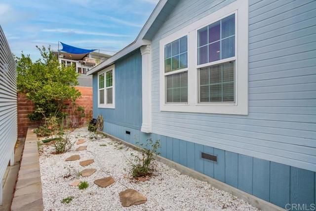 120 Brookside Lane, Oceanside, CA 92056