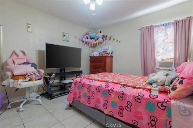 7107 Olive, Highland, CA 92346