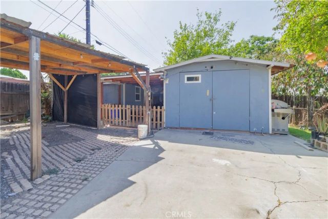 7107 Olive, Highland, CA 92346